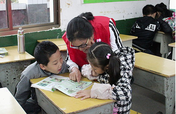 我院爱心助教团在市六岭小学开展助教活动
